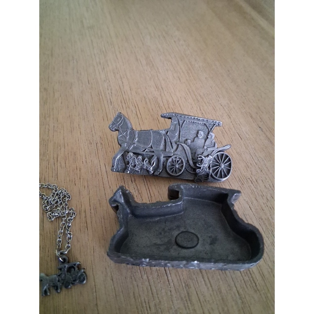 Vintage Torino pewter horse and carriage trinket box With Necklace And Earrings